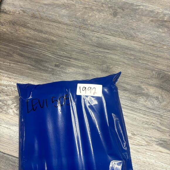 Levis 505 Red Tab Blue Mens 42x31 Regular Fit Straight Leg Mid Wash Denim Jeans - Picture 13 of 14